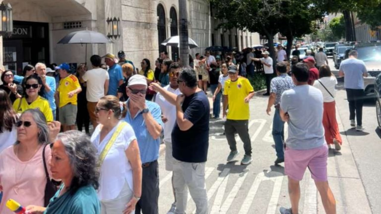Avanzan elecciones presidenciales de Colombia en el exterior.