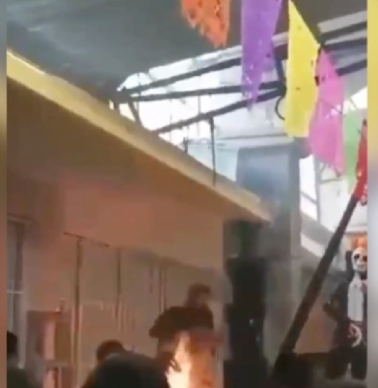 Zaira, estudiante de 12 años, sufrió quemaduras graves durante un festival del Día de Muertos realizado en una secundaria de Huasca de Ocampo, Hidalgo.