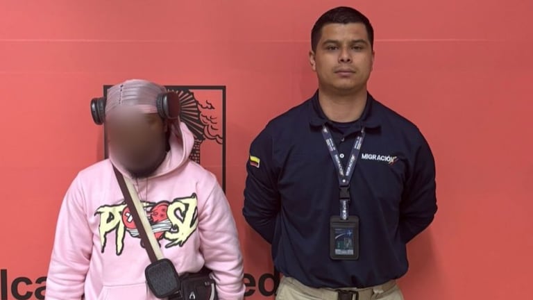 Autoridades migratorias frenaron el ingreso de un extranjero en el aeropuerto José María Córdova.