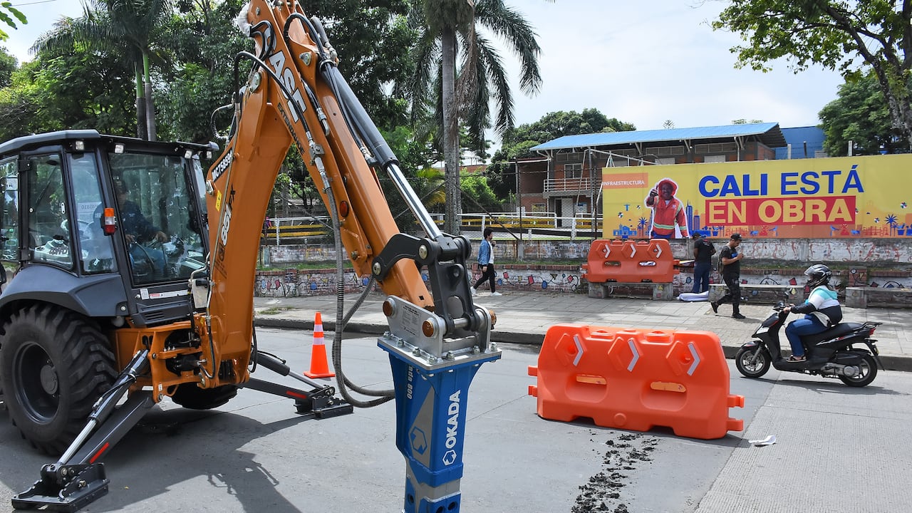 Inicio de obras viales en la avenida ciudad de Cali.