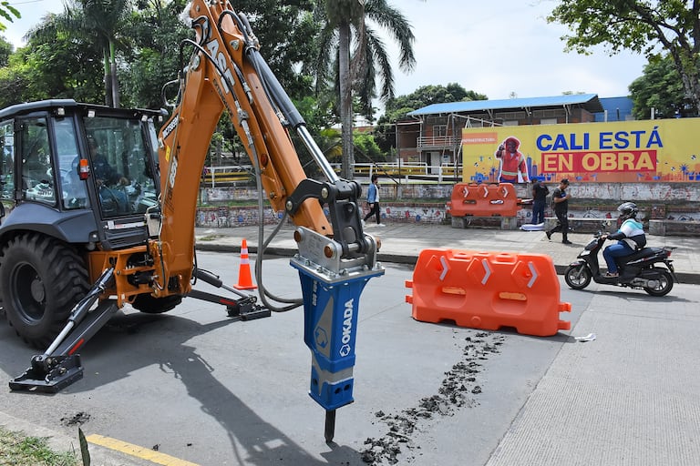 Inicio de obras viales en la avenida ciudad de Cali.