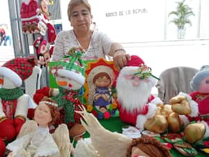 Feria Sembradores de Paz realizada en la plazoleta del Banco de la República,
evento liderado desde la Agencia Pública de Empleo del Sena, programa de atención para las víctimas y cuenta con el apoyo de la Unidad para las Víctimas Territorial Cauca.