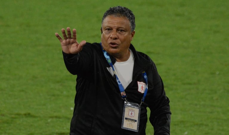Alex Escobar, asistente técnico y DT encargado del América de Cali.