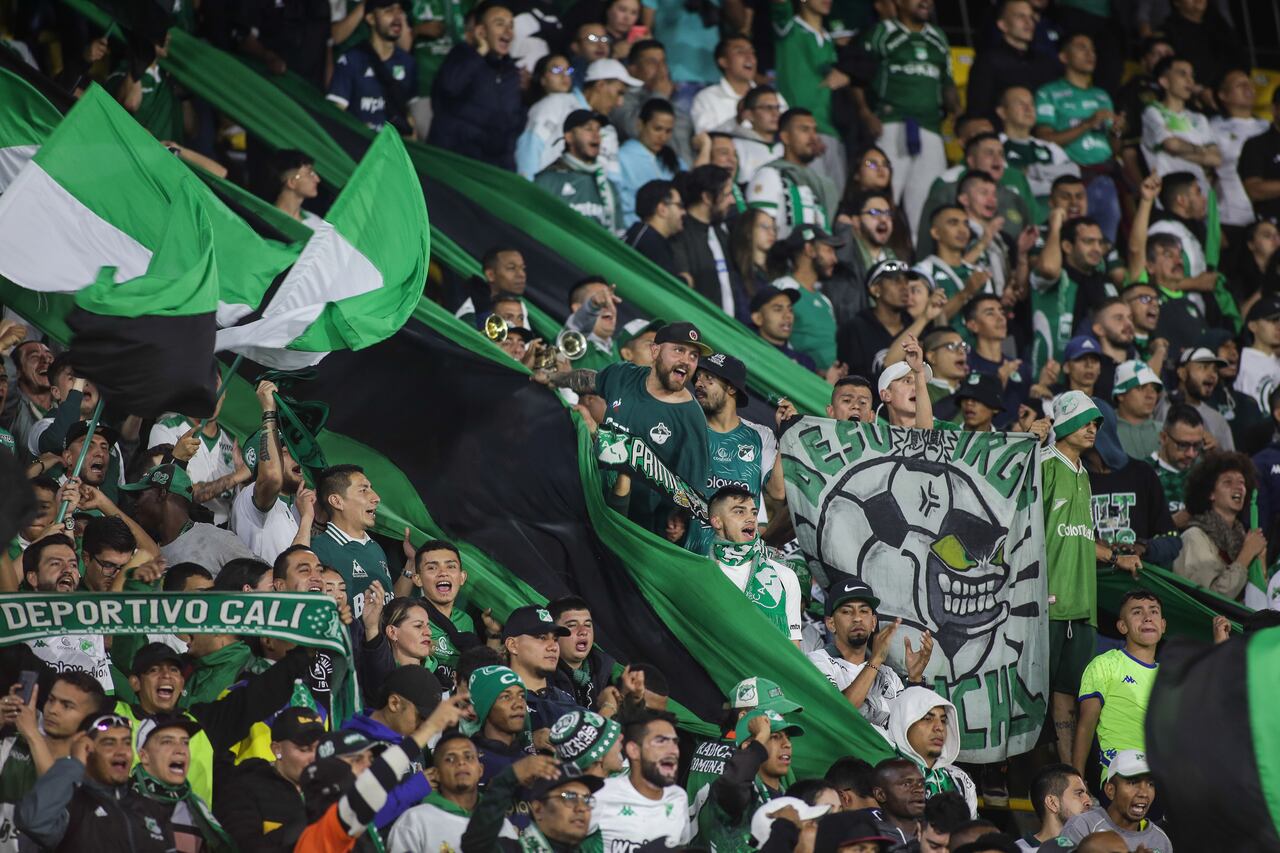 Bogotá. Febrero 13 de 2024. Independiente Santa fe enfrenta a Cali por la fecha 6 de la liga BetPlay en el estadio El Campin.(Colprensa - John Paz)