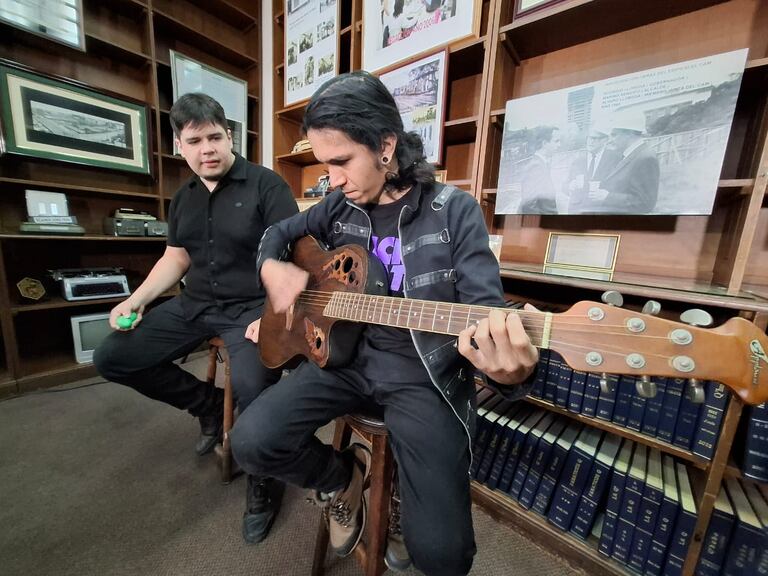 Riptor se prepara para su presentación en el Cátedra de Rock Fest 2025 en la USC.