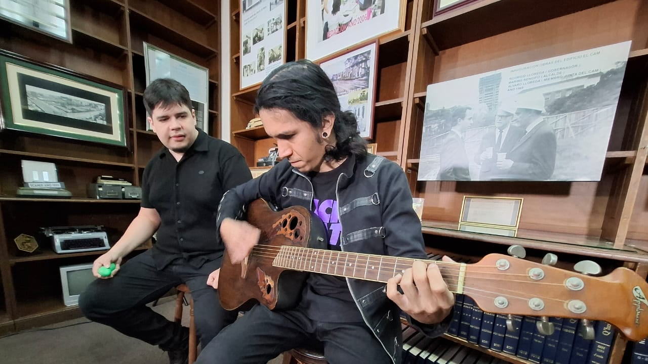 Riptor se prepara para su presentación en el Cátedra de Rock Fest 2025 en la USC.