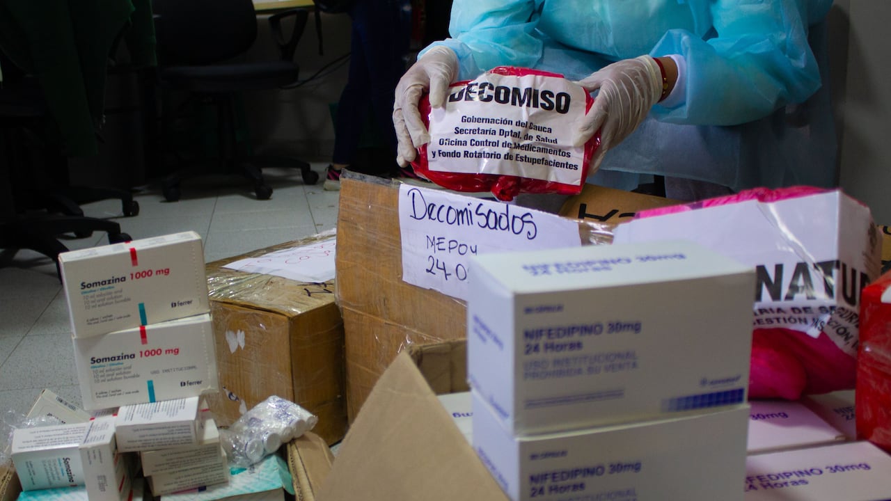 Los controles adelantados en la Terminal de Transportes de Popayán buscan frenar el transporte ilegal de medicamentos y proteger la salud pública en el departamento.
