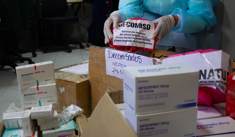 Los controles adelantados en la Terminal de Transportes de Popayán buscan frenar el transporte ilegal de medicamentos y proteger la salud pública en el departamento.