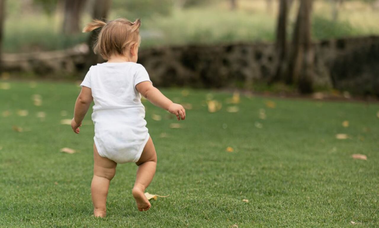 Bebé caminando