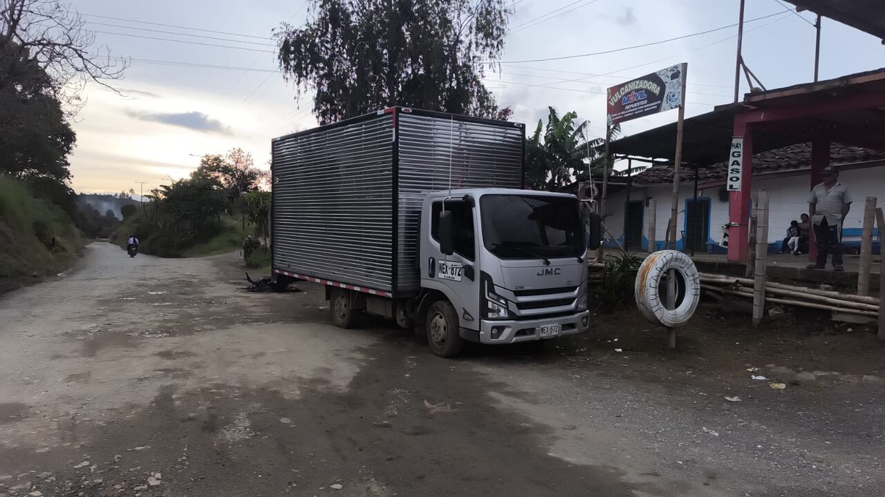 Los campesinos indicaron que lograron recuperar el camión, pero ahora está desaparecido su conductor, tras participar en los controles que se adelantaron entre las zonas de Timbío y El Tambo.
