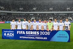 Uzbekistán antes del partido ante Venezuela.