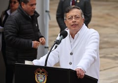 Presidente Gustavo Petro, votación en la mesa uno de la plaza de Bolívar