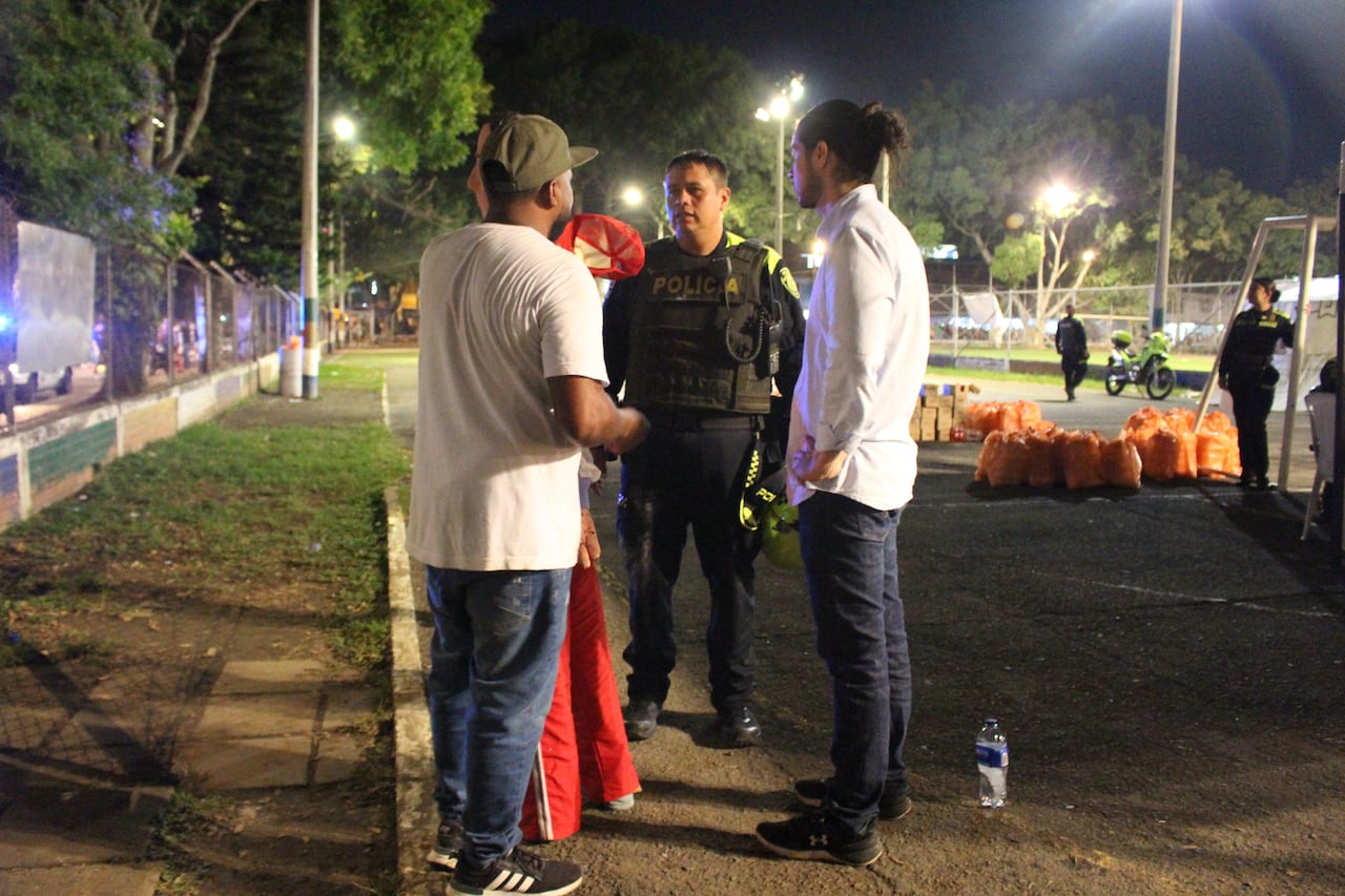 La fiesta inició sobre el mediodía del 1 de enero en el oriente de la ciudad y aproximadamente a las 8:00 p.m. terminó.