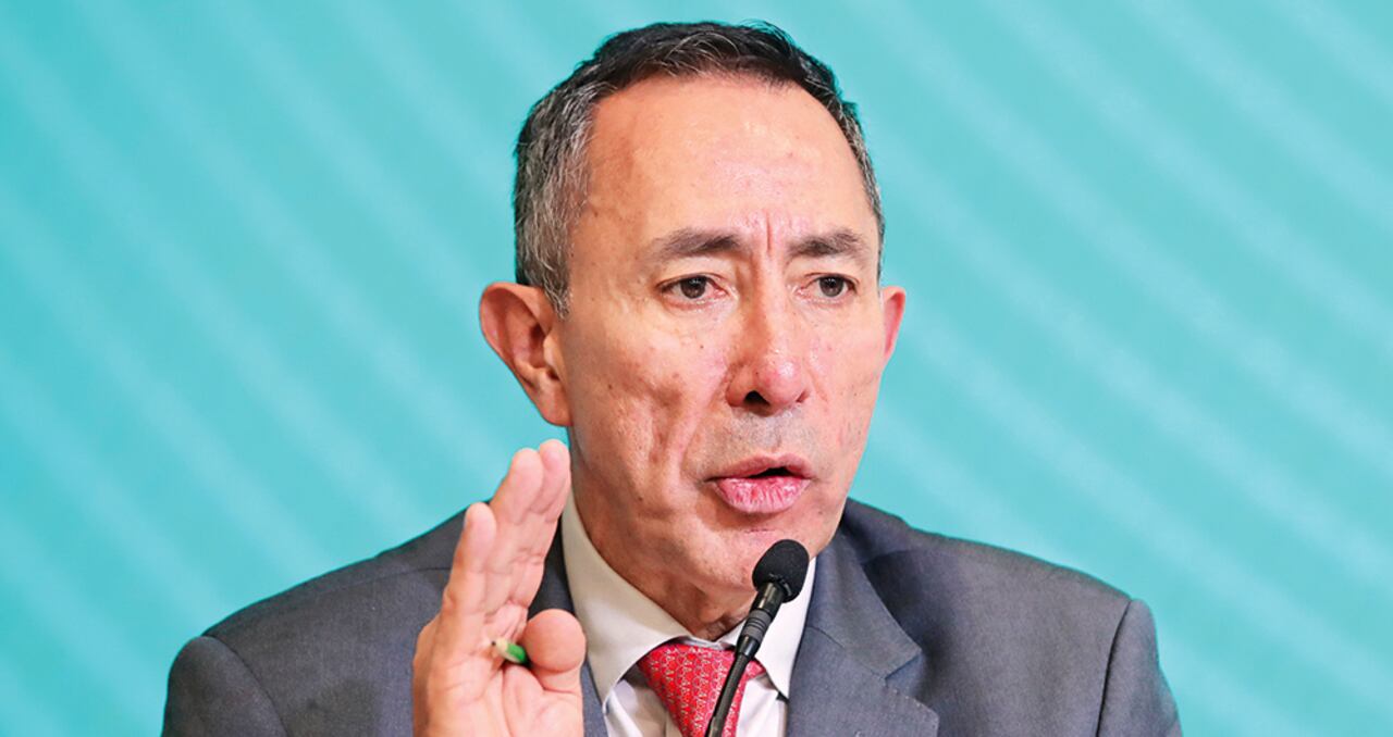 En el despacho de la fiscal Luz Adriana Camargo está la denuncia contra el presidente de Ecopetrol, Ricardo Roa, por presuntas irregularidades en la adjudicación del contrato de transporte aéreo.