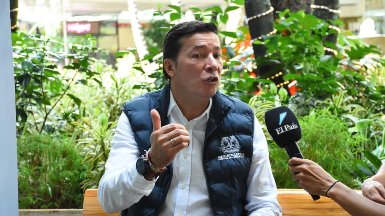 En su visita a Cali, el Registrador habló acerca de los retos que se vienen en materia de seguridad para las elecciones del 2026.