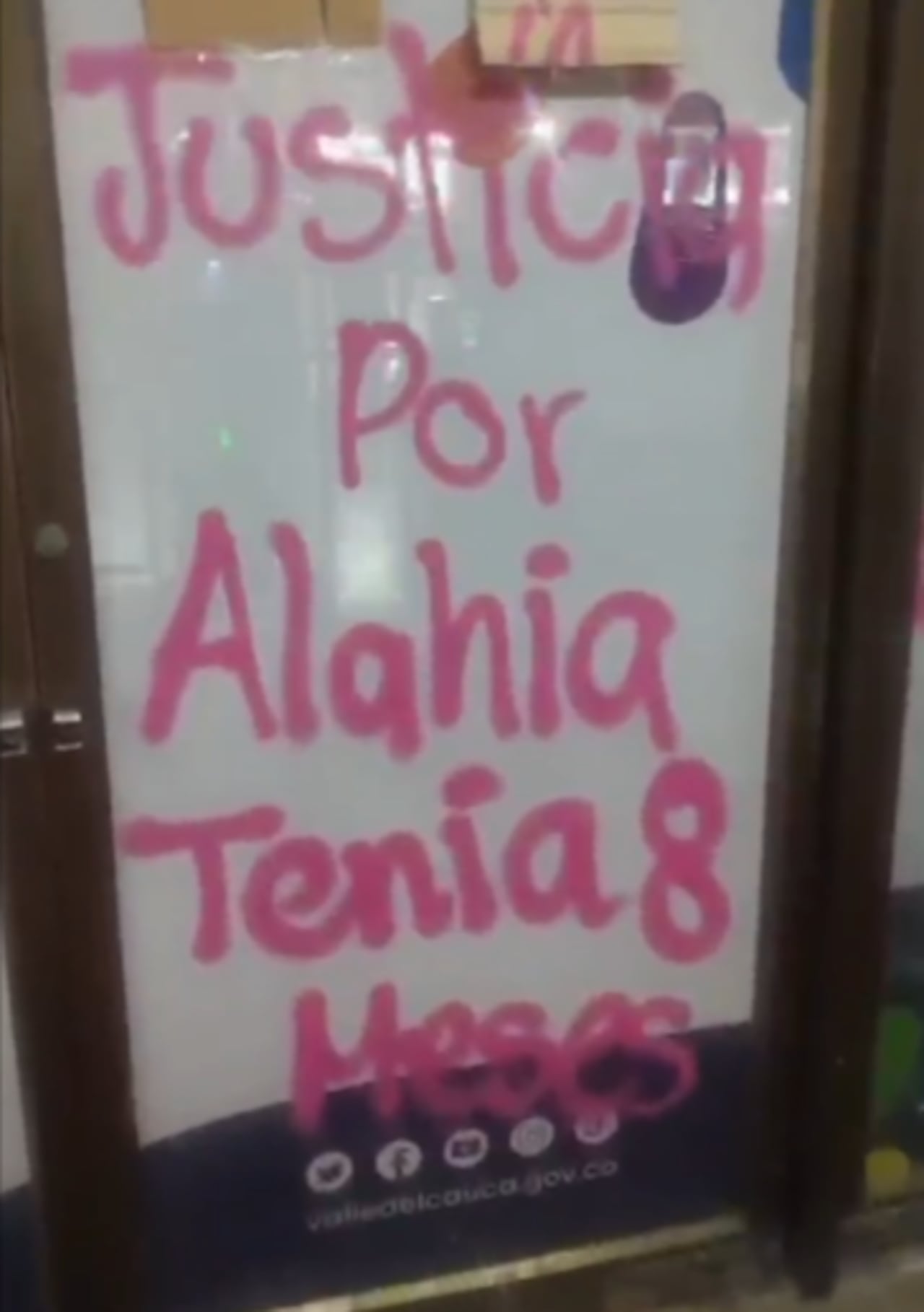 Aunque la Administración departamental reiteró su respaldo a la protesta pacífica, rechazó los actos de vandalismo registrados al finalizar la movilización del jueves.