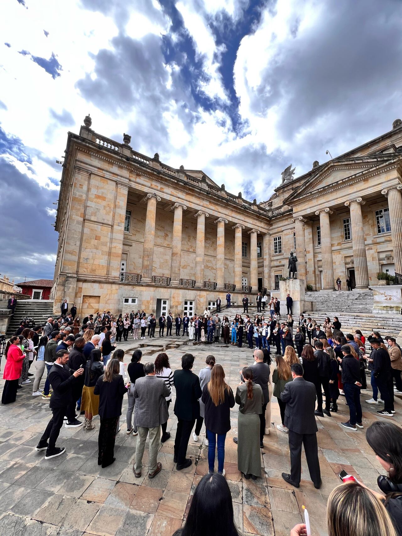 Velatón por la salud de Miguel Uribe
