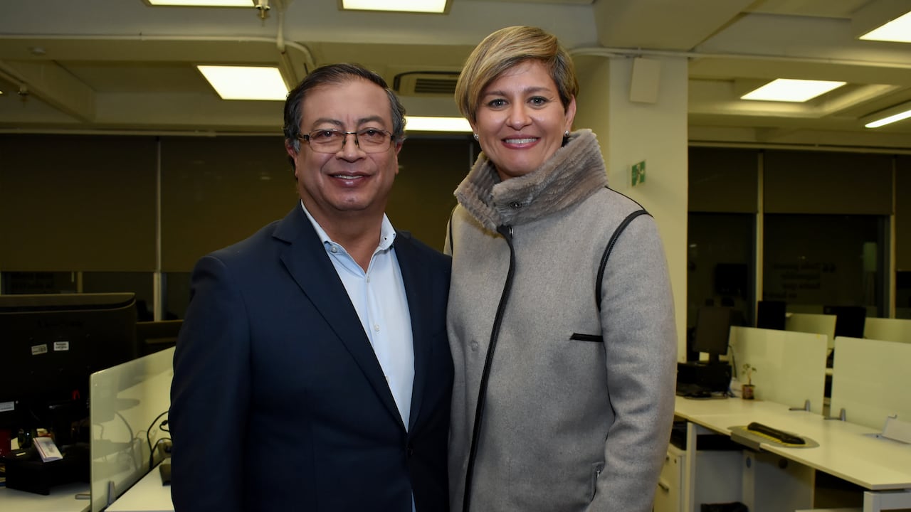 Veronica Alcocer y Gustavo Petro