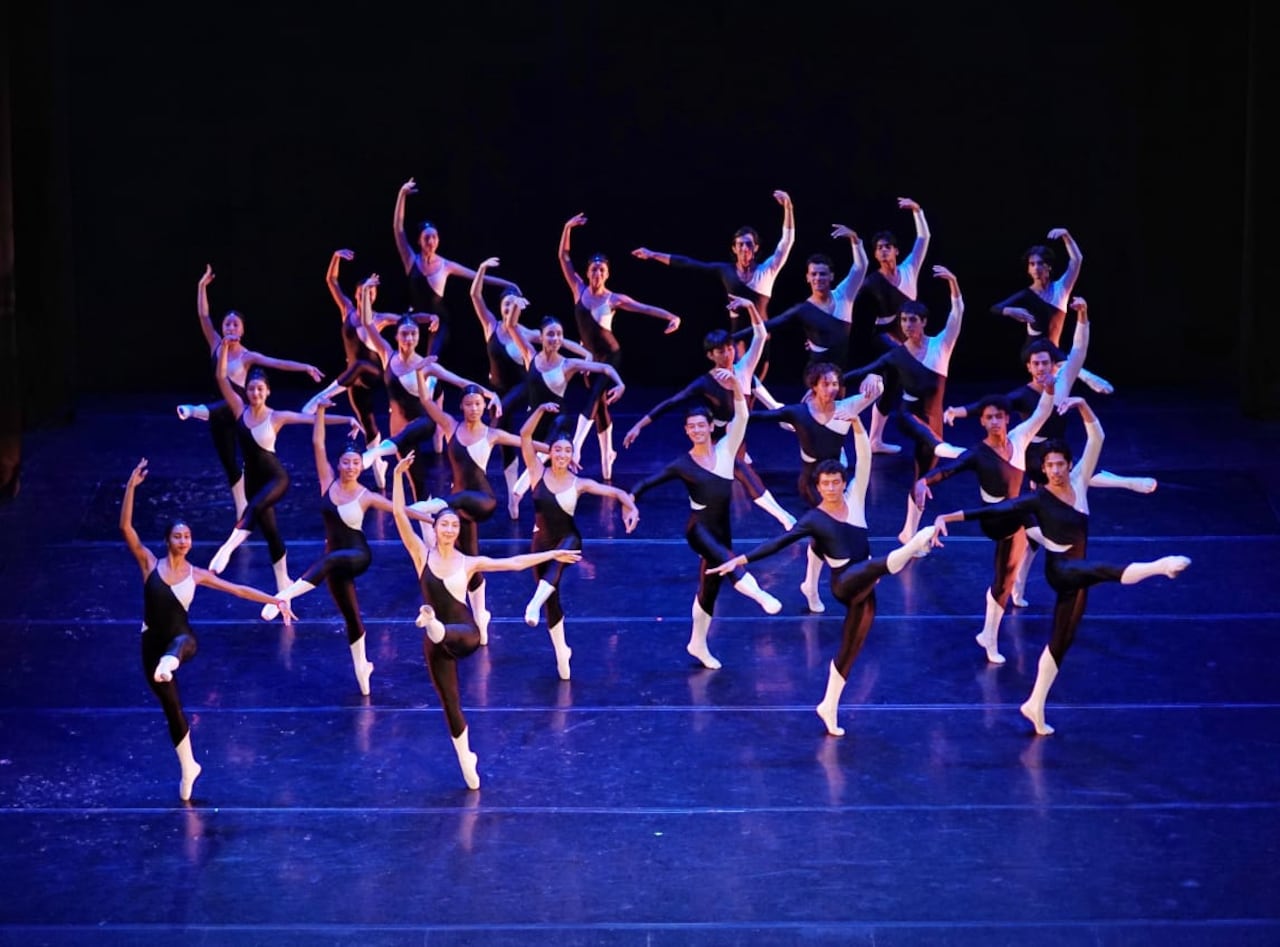 Noche Neoclásica de Incolballet en el Teatro municipal.