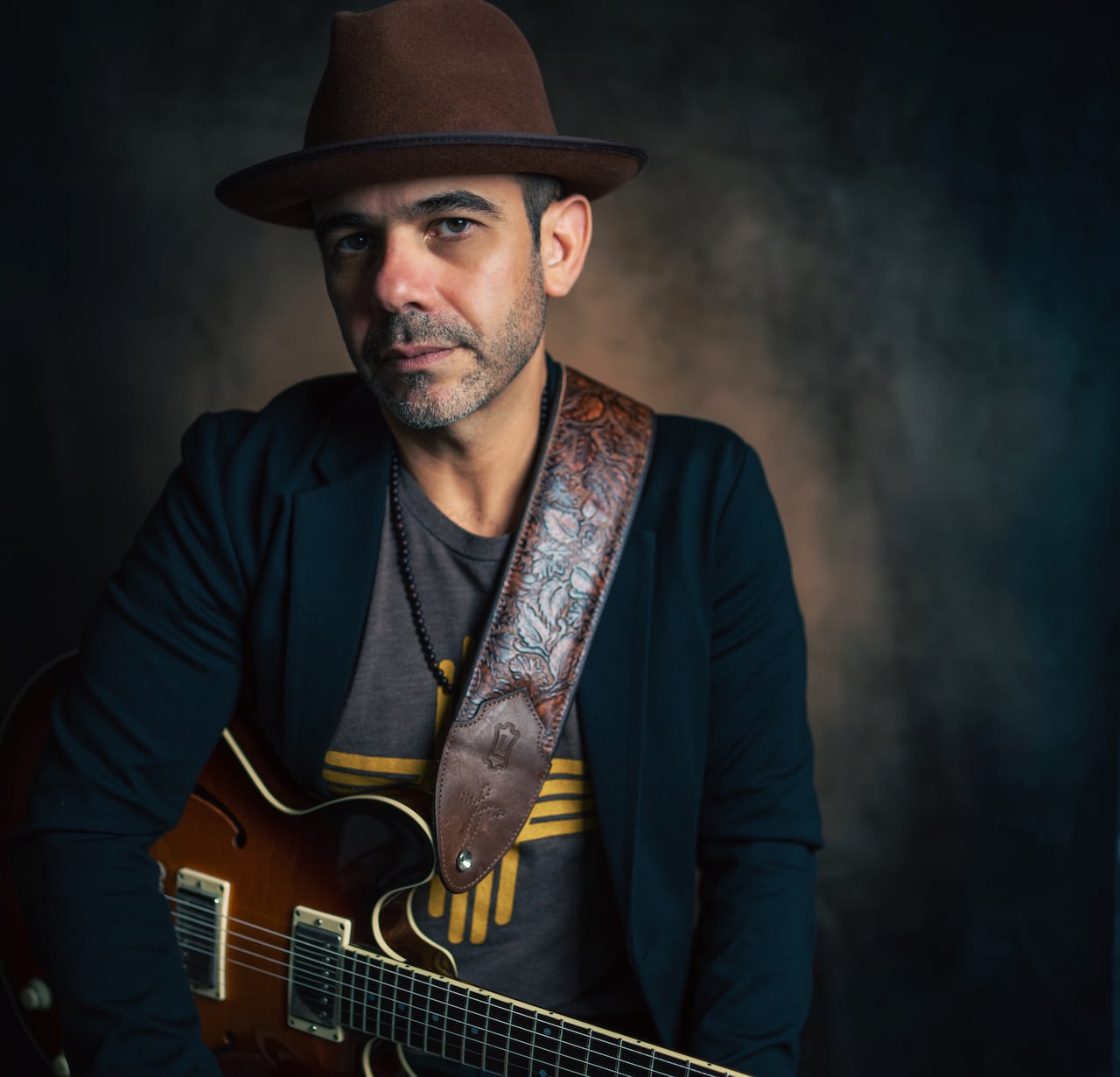 Greg Diamond, EEUU. Guitarrista y compositor neoyorquino, une jazz contemporáneo con músicas latinoamericanas. Teatro Municipal: 29 de octubre, 6:30 p.m.