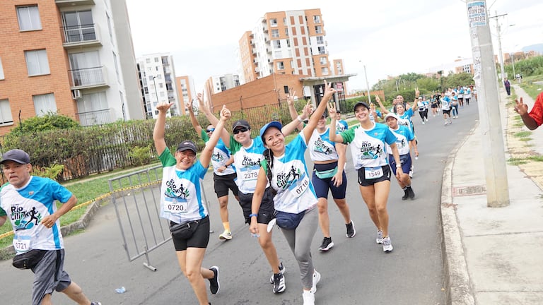 Se entregarán pines de manera presencial y el resto durante la semana, a través de las redes sociales de la Secretaría del Deporte y la Recreación.