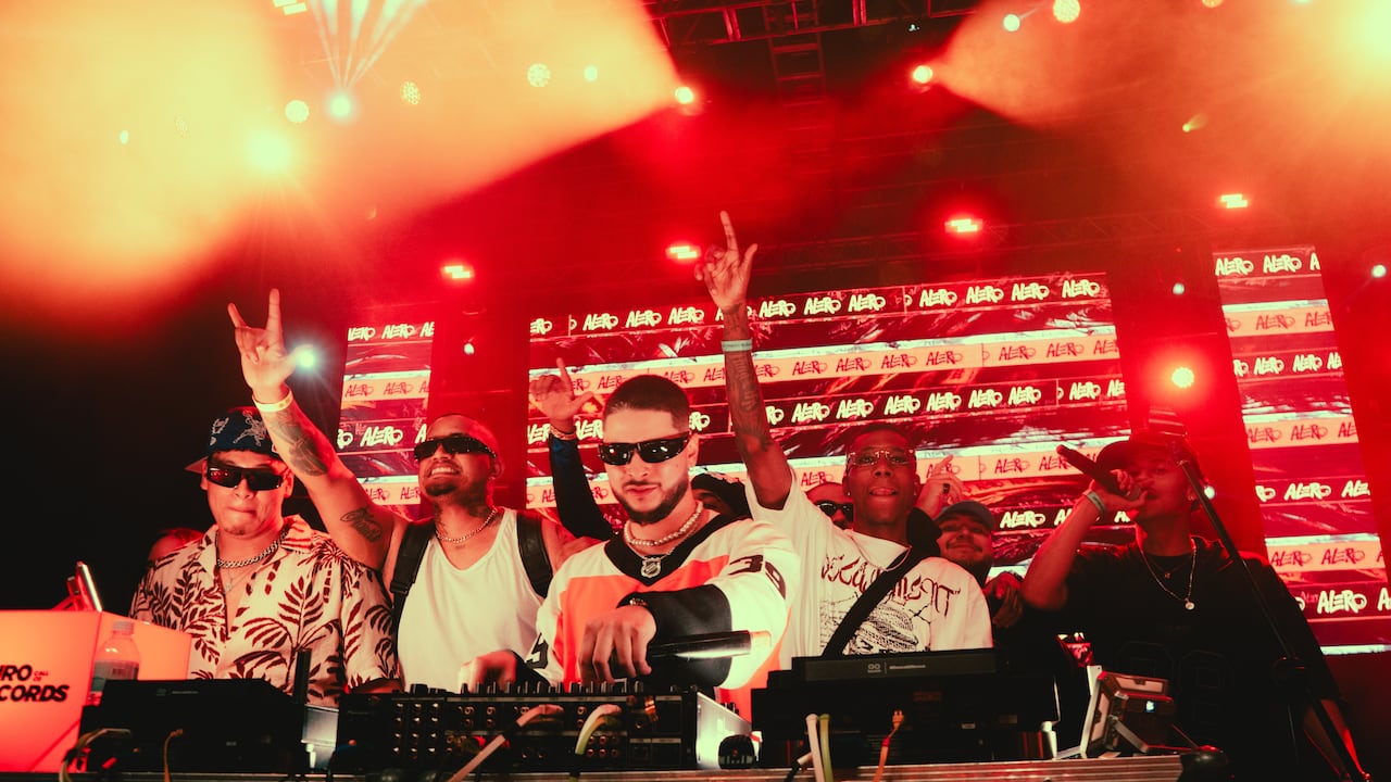 Su música se mueve entre el Melodic House, Deep House, Afro House y Melodic Techno.