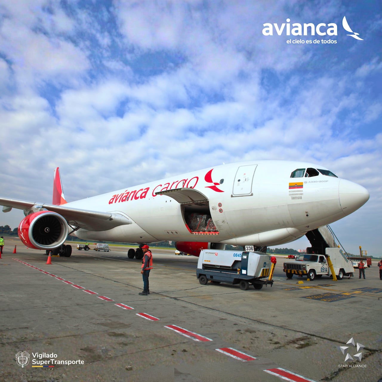 Avión carguero A330F de Avianca aterriza con más de 20 toneladas de ayuda humanitaria para familias afectadas por las inundaciones.