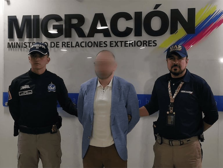 Ciudadano ruso Denis Alimov, de 42 años, tiene circular roja de Interpol.