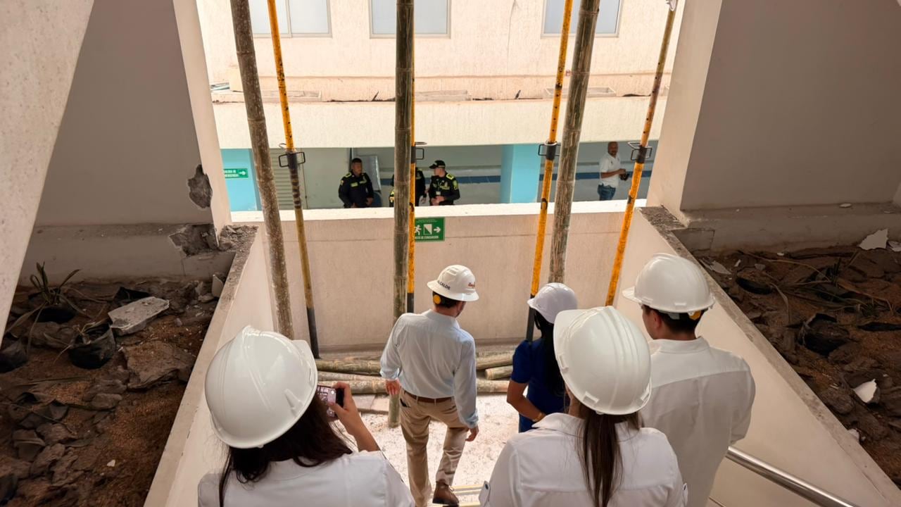 Afectaciones por el terremoto en la infraestructura del Hospital Carlos Homes Trujillo del oriente de Cali.