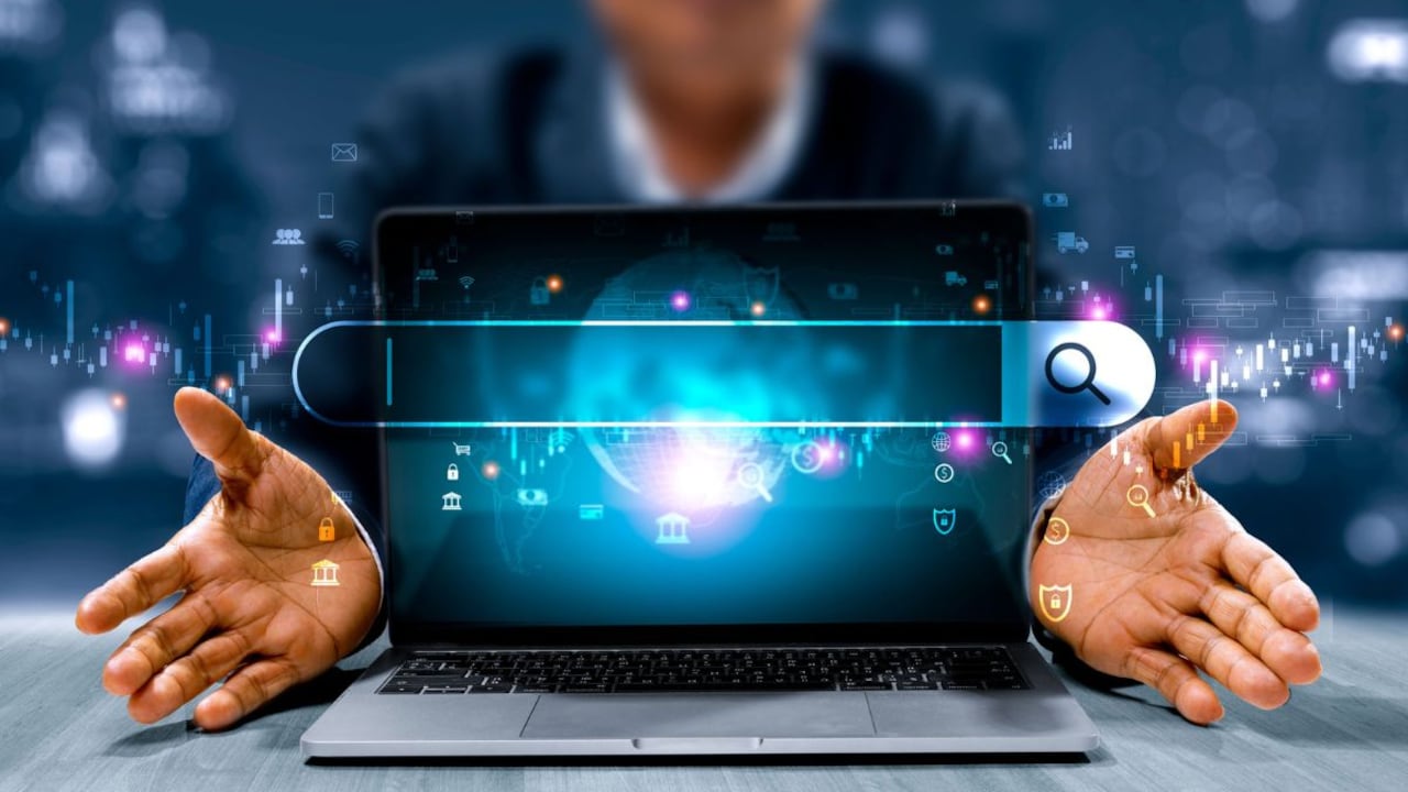 Buscar con fotos por la web.