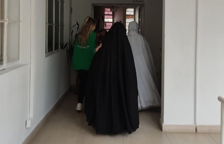 Menores de edad que estaban en poder de Lev Tahor en un hotel de Yarumal, Antioquia.