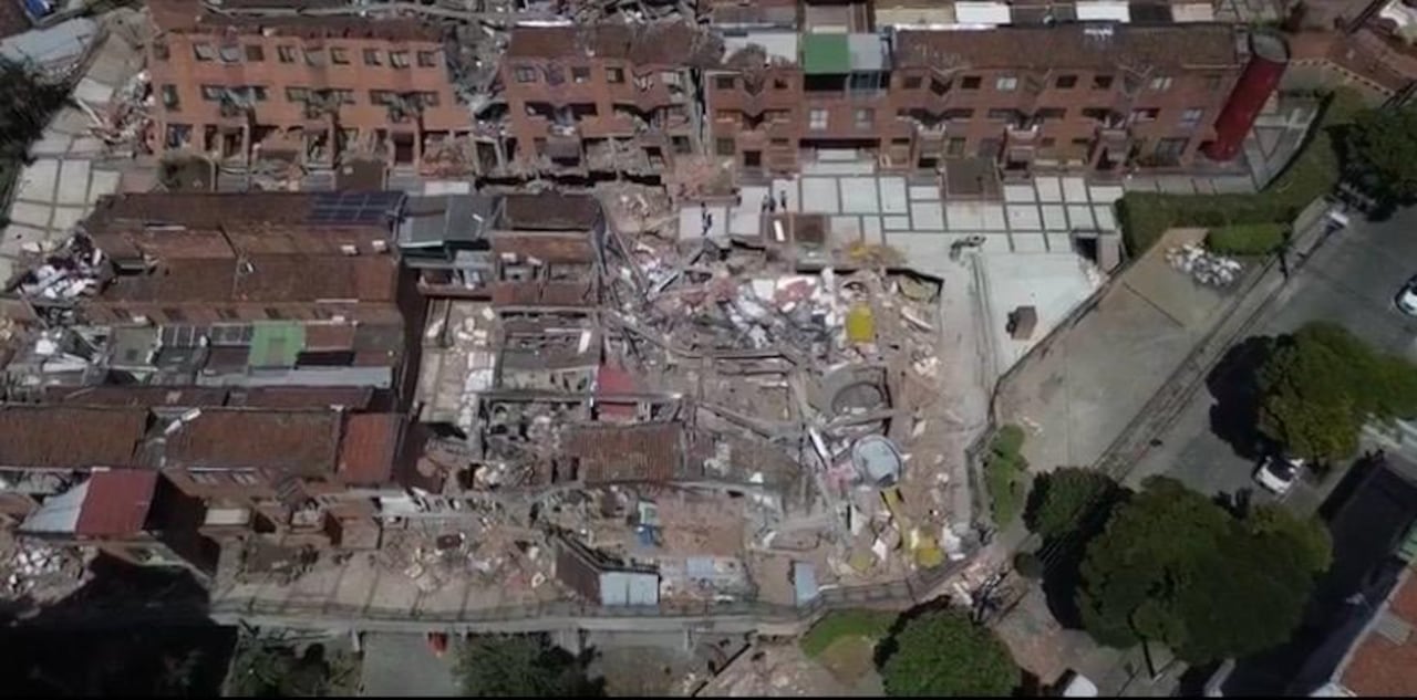 Imágenes aéreas dan cuenta del desastre que dejó el terremoto en varias regiones del país.