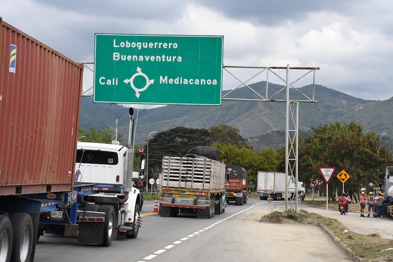Activo: Inicios de obras del proyecto de quinta generación (5G) de la nueva malla vial del Valle del Cauca, corredor Buenaventura Loboguerrero, Buga. foto José L Guzmán. EL País