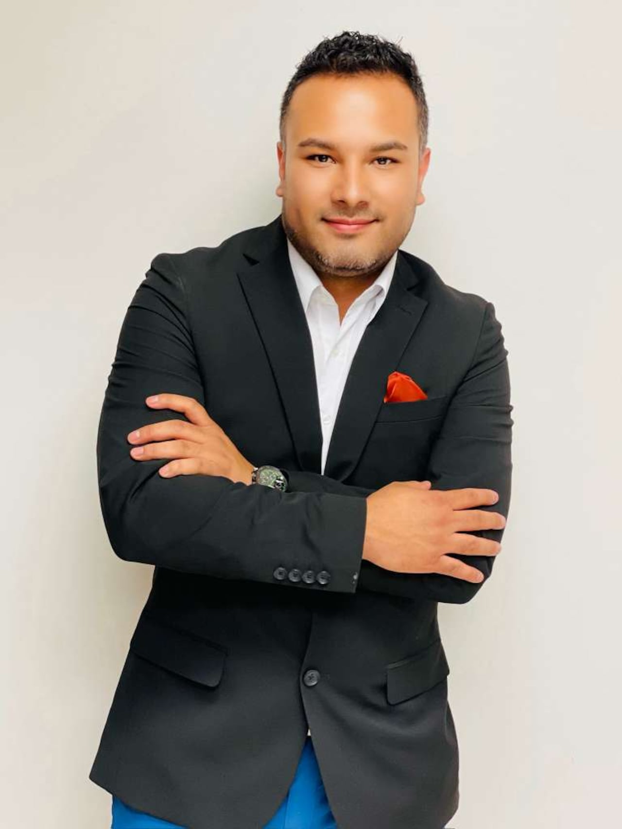 Escritor, coach y pastor colombiano, que empodera a otros inmigrantes en Estados Unidos para sacar adelante sus proyectos personales y personales.