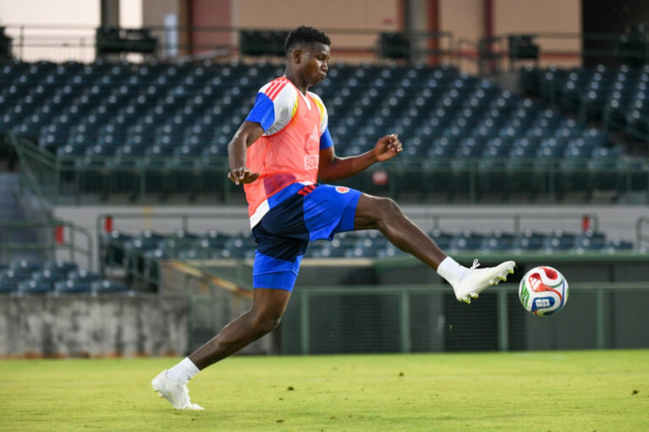 Yerson Mosquera durante el primer entrenamiento de la Selección Colombia en Orlando.