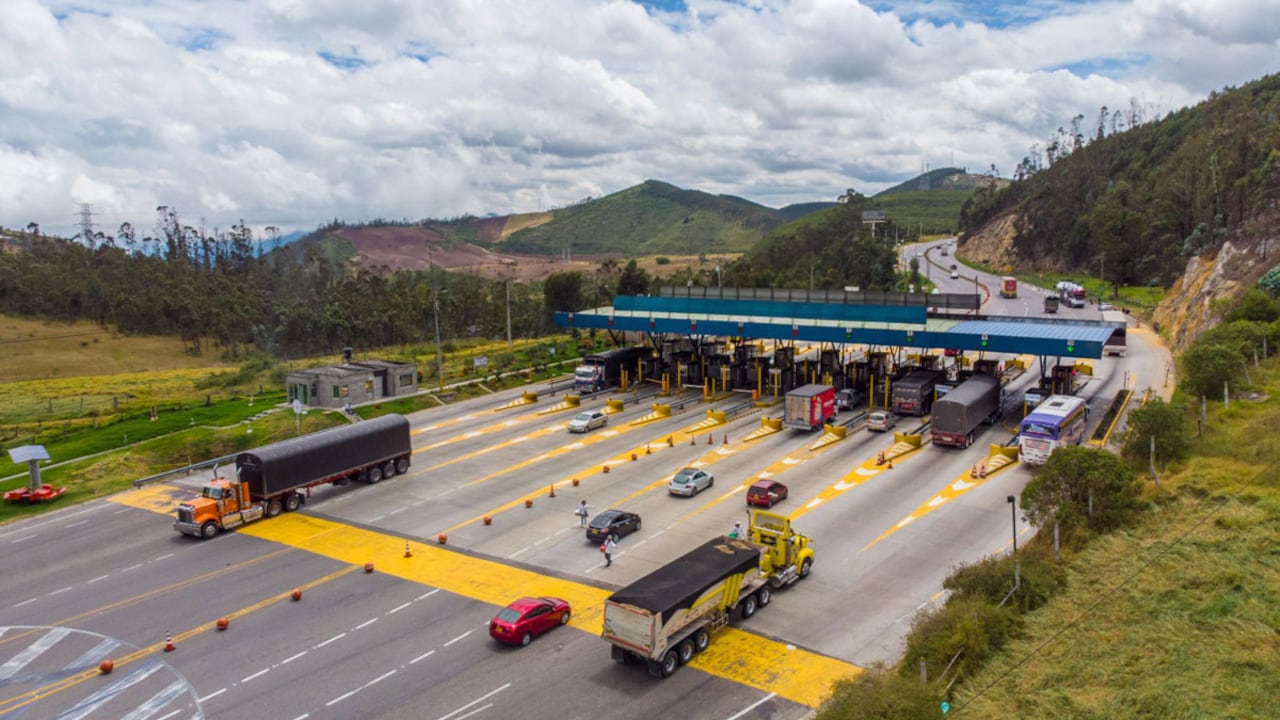 La carreteras del país son un destino muy transitado en temporada de receso, por eso, es clave ahorrar tiempo con el tag de Flypass.