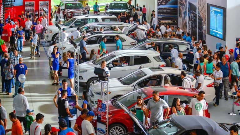 La Expomotor es uno de los eventos más importantes de la industria en Colombia, miles de visitantes llegan para conocer la oferta en vehículos.