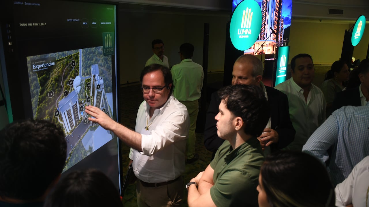 Leonard Wilches, director comercial de Construcorp, durante la presentación de Lumina.