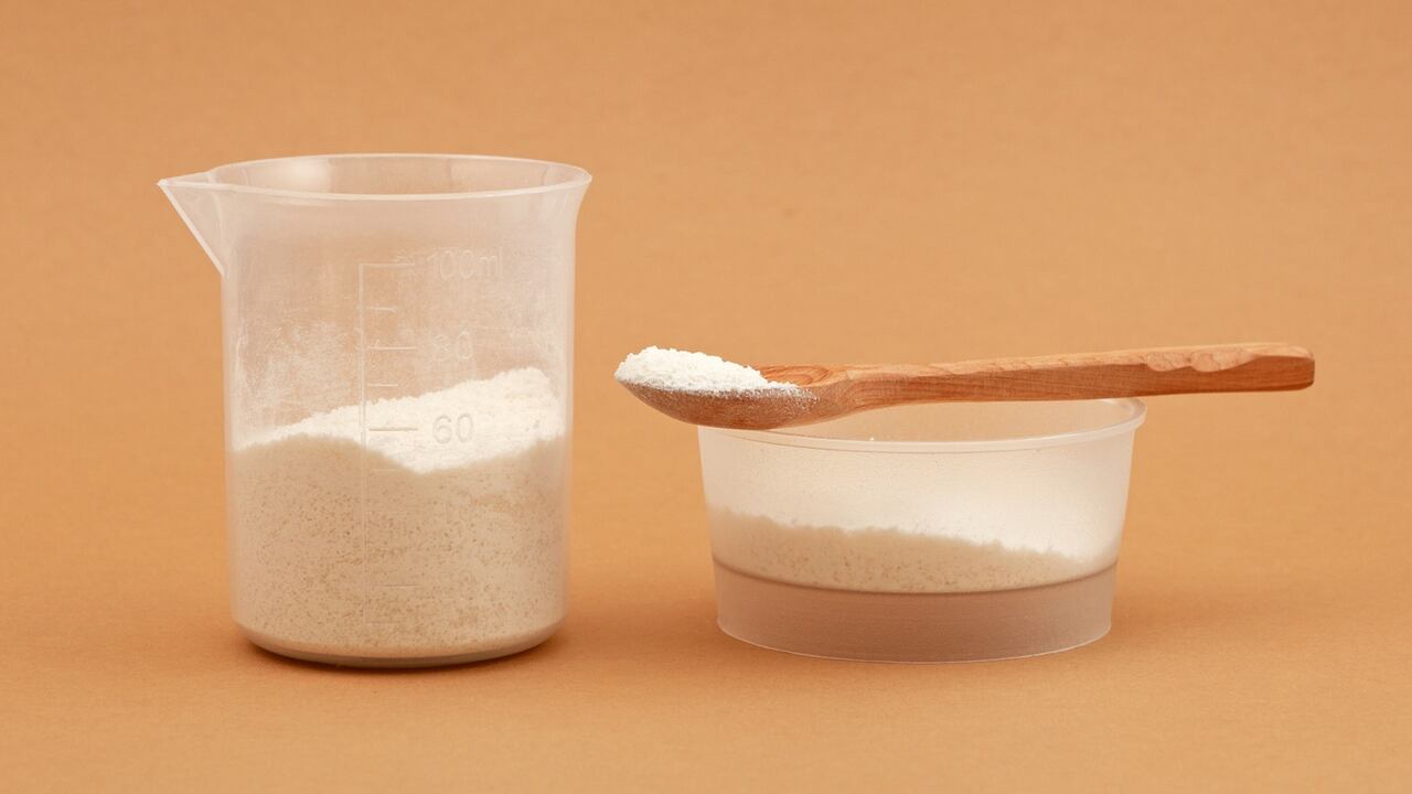 La carragenina es un polisacárido que se extrae de ciertas algas marinas rojas.