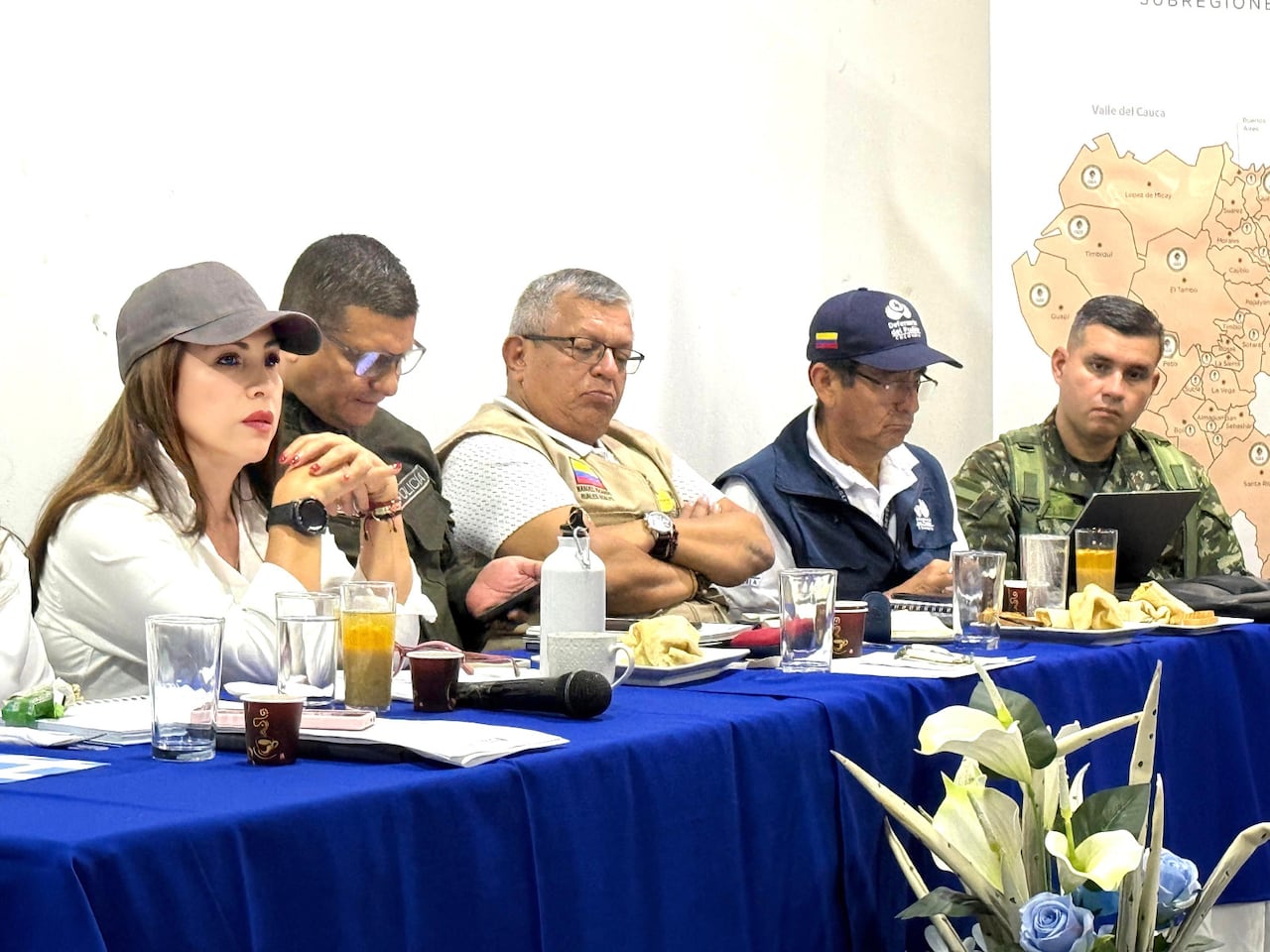 Autoridades departamentales, candidatas y delegados de la Registraduría Nacional del Estado Civil participaron en la jornada que busca garantizar un proceso electoral transparente y seguro.