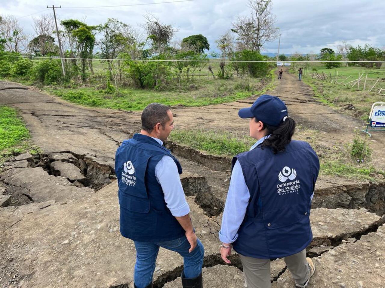 Defensoría pide a autoridades atender emergencia tras sismo en Puerto Escondido; 15 familias que tuvieron que ser evacuadas permanecen en un albergue