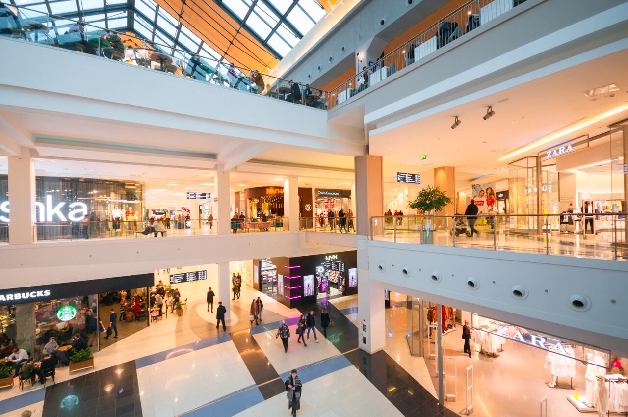 La propuesta del presidente Gustavo Petro de 'reformar la reforma de 2022' sigue generando reacciones entre académicos y gremios. Foto 123RF