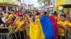 Hinchas de la Selección Colombia se reunieron en el Barrio Obrero de Cali para seguir en pantalla gigante el duelo frente a Portugal, en medio de un ambiente de música, baile y optimismo por la Tricolor.