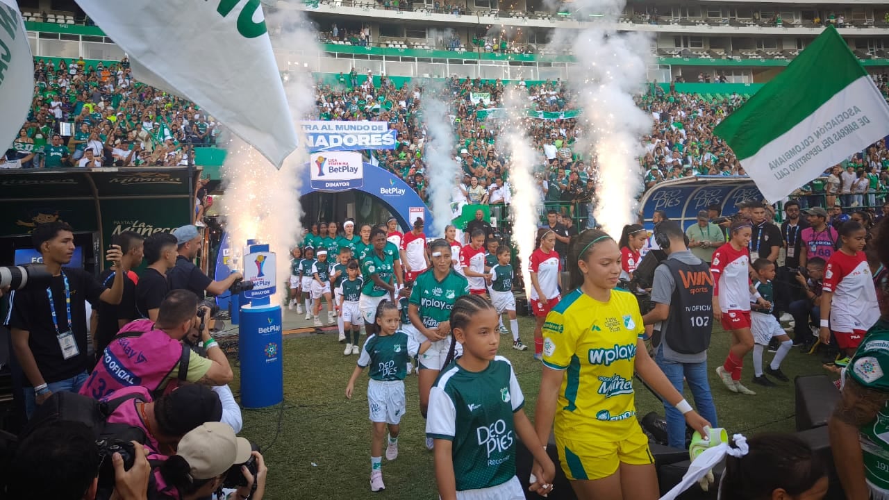 Imagen de la final de vuelta de la Liga Femenina 2025, entre Deportivo Cali e Independiente Santa Fe.