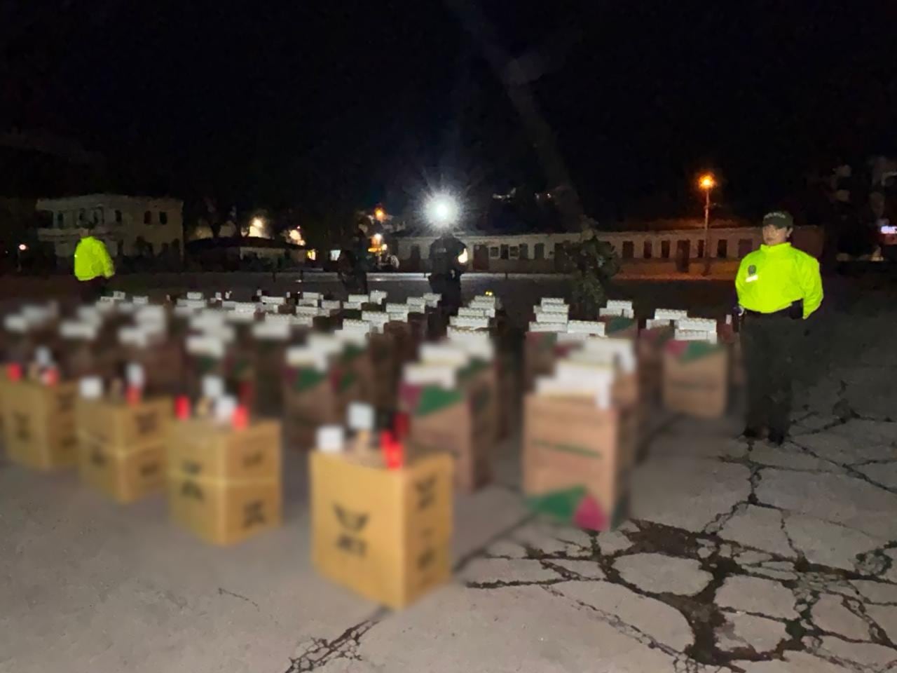 Durante el operativo realizado en zona rural de Ipiales, Nariño, fueron decomisados cigarrillos de diferentes marcas.