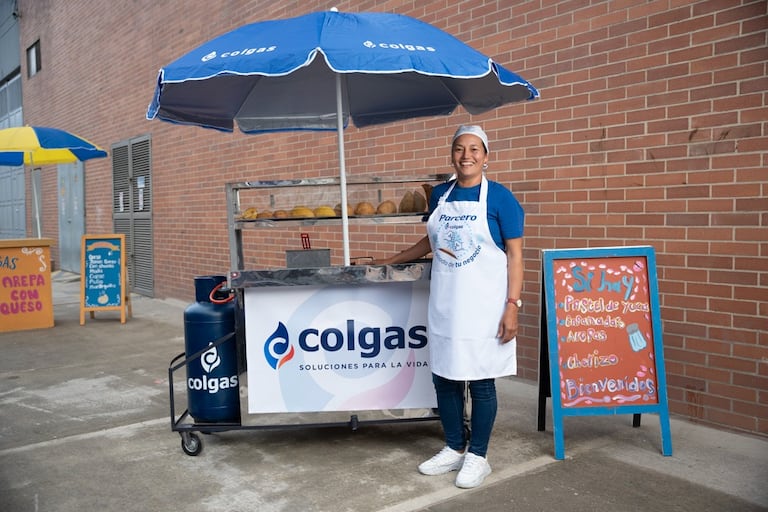 Cerca de 12.000 microempresarios del ecosistema de Colgas podrán acceder a créditos de capital de trabajo, activos fijos y remodelación.