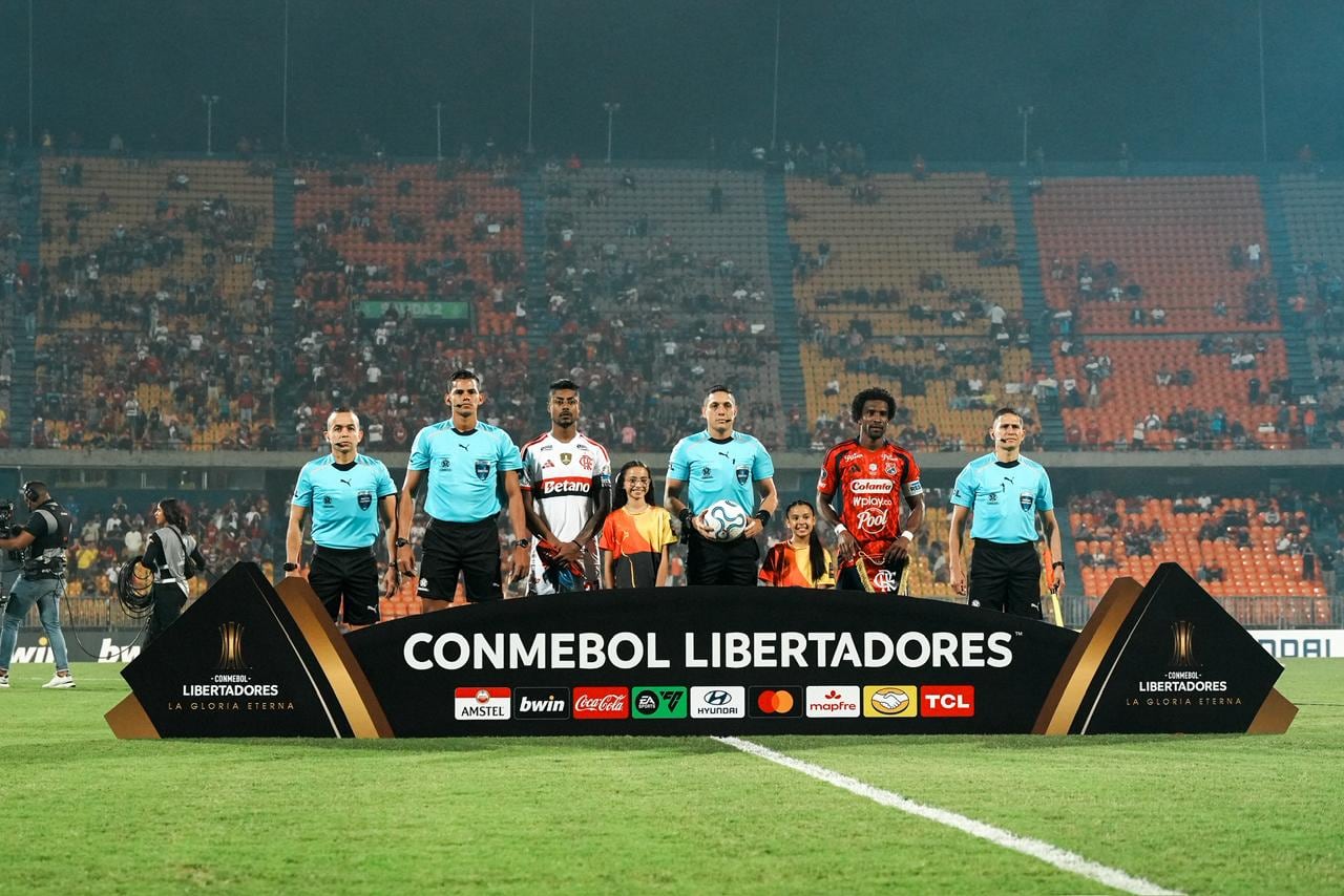 Imágenes del previo del partido entre Independiente Medellín y Flamengo por la Copa Libertadores.