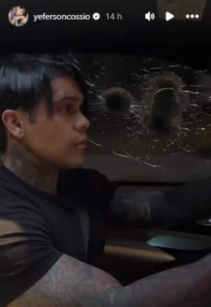 El paisa mostró cómo quedó su camioneta.