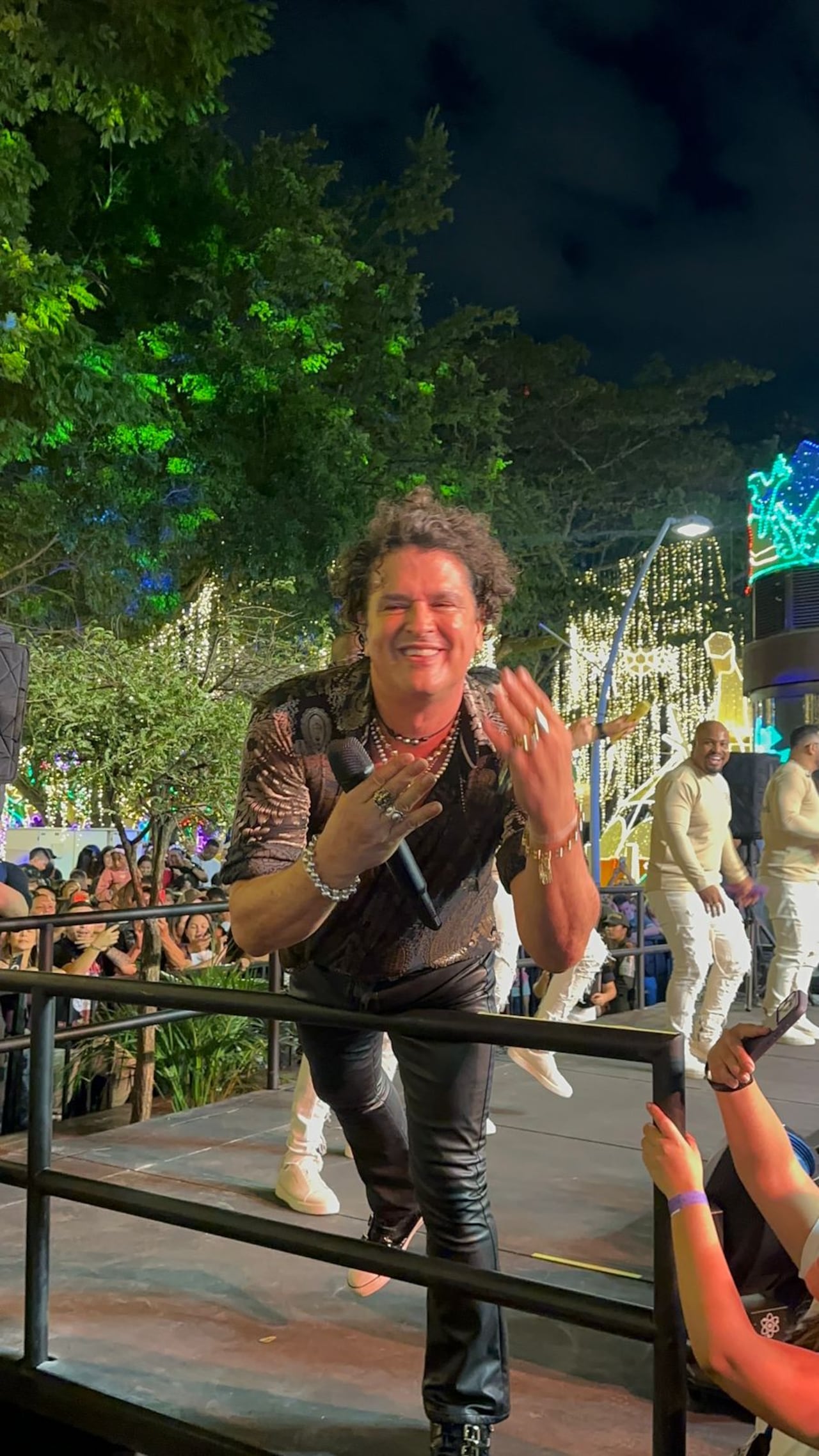Carlos Vives enamoró a los caleños en el Bulevar del Río.