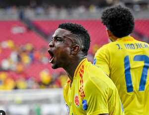 Jhon Cordoba, de la Selección Colombia, se convirtió en la figura dl equipo ante Costa Rica.